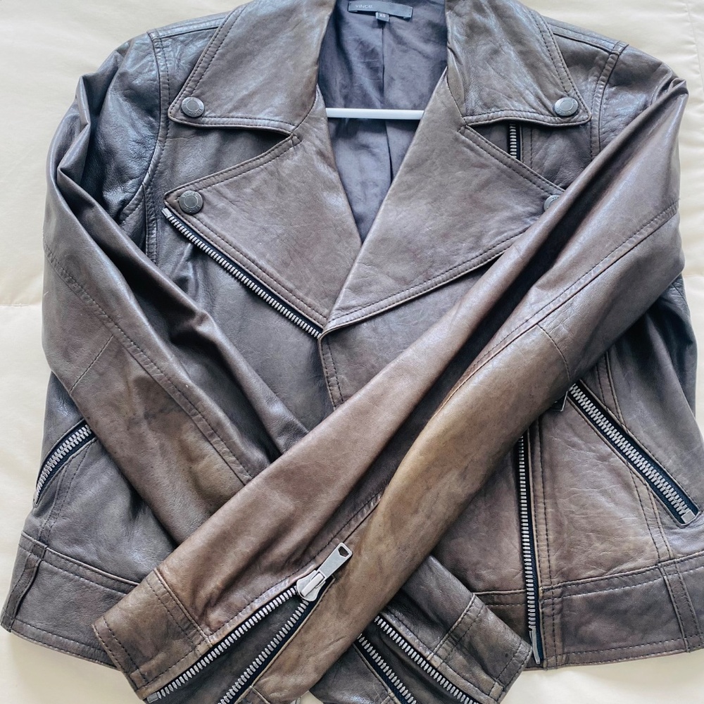 Vince’s leather cropped jacket - Picture 2 of 8